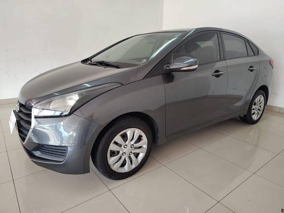 HYUNDAI HB20S 1.0 COMFORT PLUS 12V FLEX 4P MANUAL