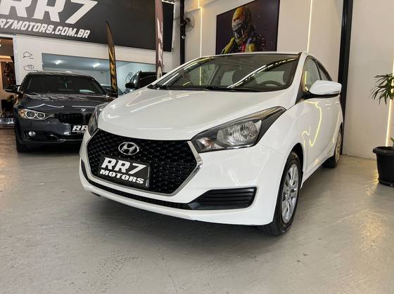 HYUNDAI HB20S 1.6 COMFORT PLUS 16V FLEX 4P AUTOMÁTICO