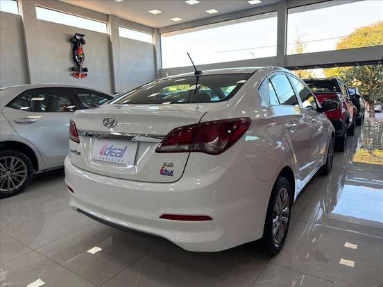 HYUNDAI-HB20S-1.6 COMFORT PLUS 16V FLEX 4P MANUAL HYUNDAI-HB20S-2018