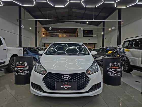 HYUNDAI HB20S 1.6 COMFORT PLUS 16V FLEX 4P MANUAL