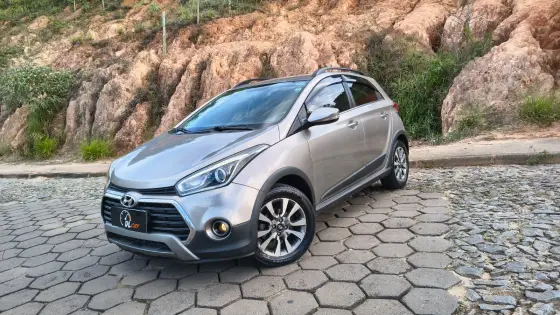 HYUNDAI HB20X 1.6 16V PREMIUM FLEX 4P AUTOMÁTICO