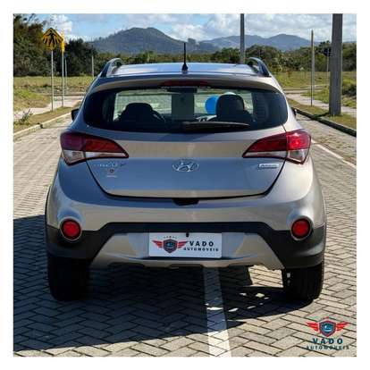 HYUNDAI-HB20X-2016