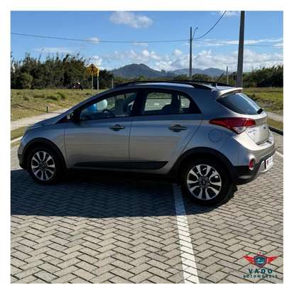 HYUNDAI-HB20X-2016