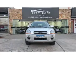 HYUNDAI TUCSON 2.0 MPFI GLS 16V 143CV 2WD FLEX 4P AUTOMÁTICO HYUNDAI TUCSON 2.0 MPFI GLS 16V 143CV 2WD FLEX 4P AUTOMÁTICO