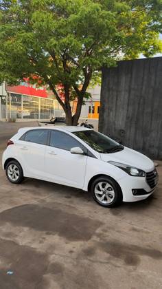 HYUNDAI HB20 1.6 COMFORT PLUS 16V FLEX 4P AUTOMÁTICO