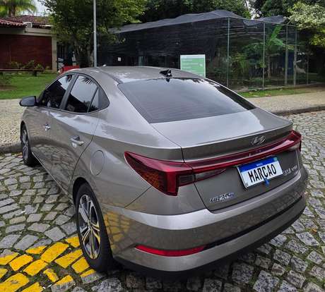 HYUNDAI-HB20S-1.0 TGDI FLEX PLATINUM AUTOMÁTICO HYUNDAI-HB20S-2023