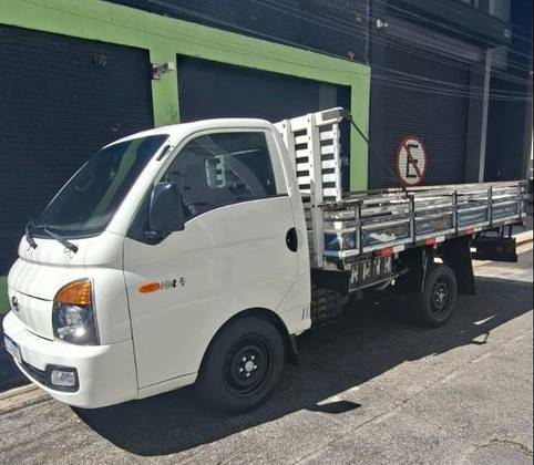 HYUNDAI HR 2.5 LONGO SEM CAÇAMBA 4X2 16V 130CV TURBO INTERCOOLER DIESEL 2P MANUAL