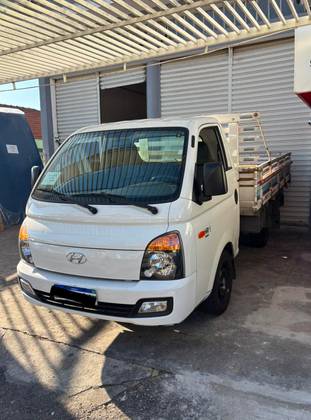 HYUNDAI HR 2.5 LONGO SEM CAÇAMBA 4X2 16V 130CV TURBO INTERCOOLER DIESEL 2P MANUAL