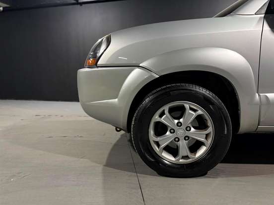 HYUNDAI-TUCSON-2.0 MPFI GLS 16V 143CV 2WD FLEX 4P AUTOMÁTICO HYUNDAI-TUCSON-2014