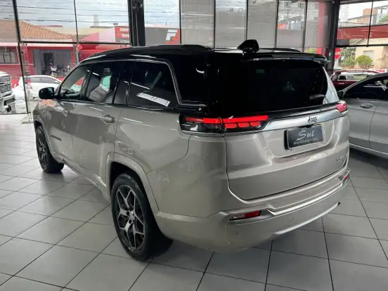 JEEP-COMMANDER-2022