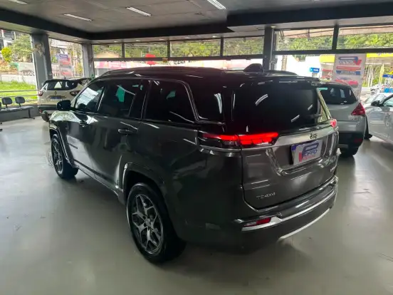 JEEP-COMMANDER-2022