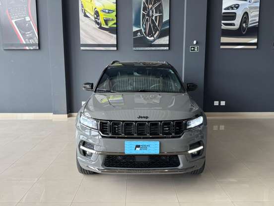 JEEP-COMMANDER-2024