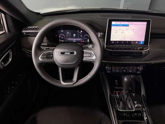 JEEP-COMMANDER-2024