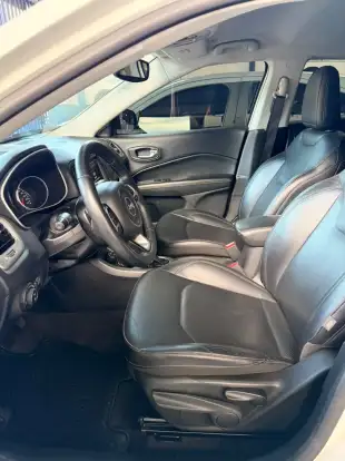JEEP-COMPASS-2.0 16V DIESEL LONGITUDE 4X4 AUTOMÁTICO JEEP-COMPASS-2019