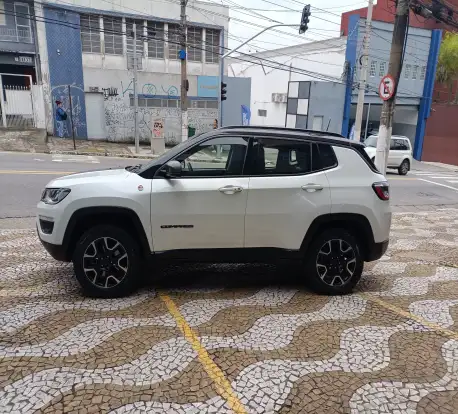JEEP-COMPASS-2.0 16V DIESEL TRAILHAWK 4X4 AUTOMÁTICO JEEP-COMPASS-2019