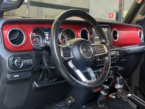 JEEP-GLADIATOR-2023