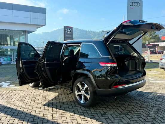 JEEP-GRAND CHEROKEE-2.0 TURBO HÍBRIDO 4XE AT8 JEEP-GRAND CHEROKEE-2023