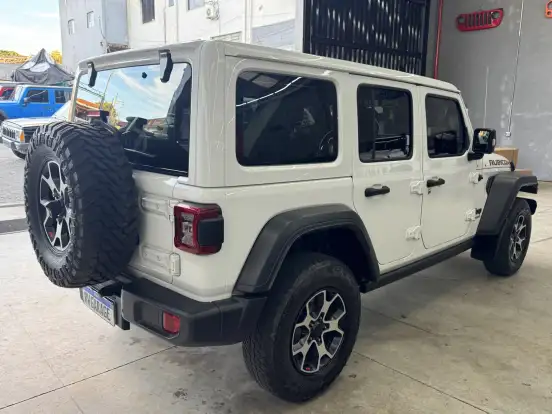 JEEP-WRANGLER-2021