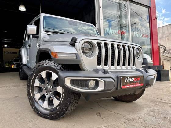JEEP WRANGLER 2.0 TURBO GASOLINA SAHARA 4P 4X4 AT8