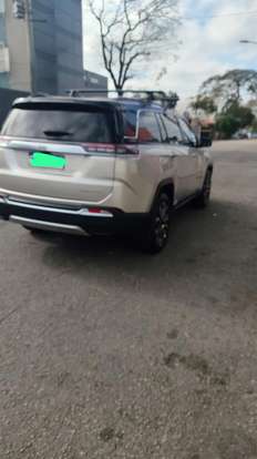 JEEP-COMMANDER-2023