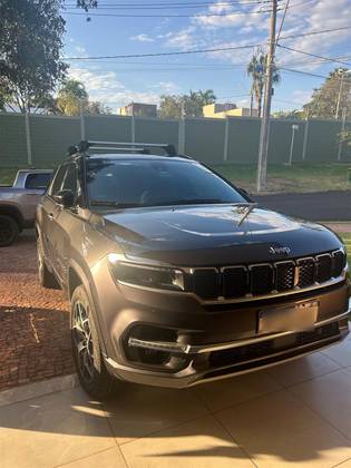 JEEP COMMANDER 2.0 TD380 TURBO DIESEL OVERLAND AT9