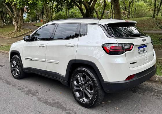 JEEP COMPASS 1.3 T270 TURBO FLEX LONGITUDE AT6