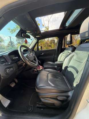 JEEP-RENEGADE-2023