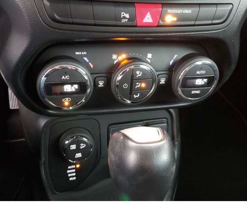 JEEP-RENEGADE-2016