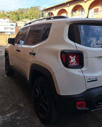 JEEP-RENEGADE-2021