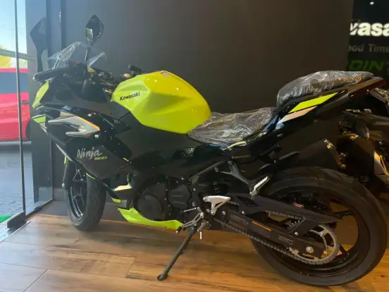 KAWASAKI-NINJA 500 SE-2026
