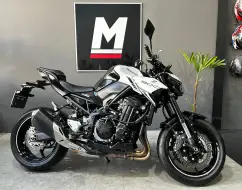 KAWASAKI Z900 KAWASAKI Z900
