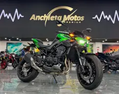 KAWASAKI Z900 KAWASAKI Z900