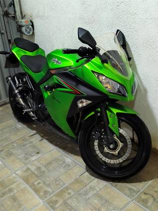 KAWASAKI NINJA 300 