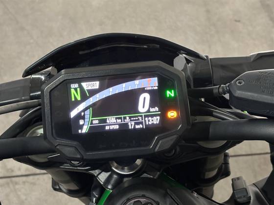 KAWASAKI Z900 