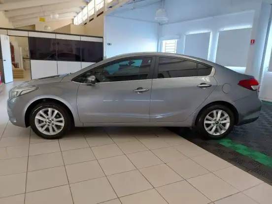 KIA-CERATO-1.6 SX 16V FLEX 4P AUTOMÁTICO KIA-CERATO-2016