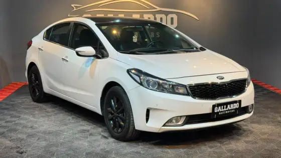 KIA CERATO 1.6 SX 16V FLEX 4P AUTOMÁTICO KIA CERATO 1.6 SX 16V FLEX 4P AUTOMÁTICO