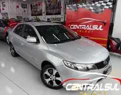 KIA CERATO 1.6 E.213 SEDAN 16V GASOLINA 4P MANUAL KIA CERATO 1.6 E.213 SEDAN 16V GASOLINA 4P MANUAL