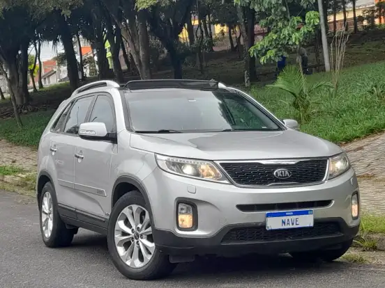 KIA-SORENTO-3.5 V6 GASOLINA EX 7L 4WD AUTOMÁTICO KIA-SORENTO-2014