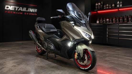KYMCO-AK 550i KYMCO-AK 550i-2024