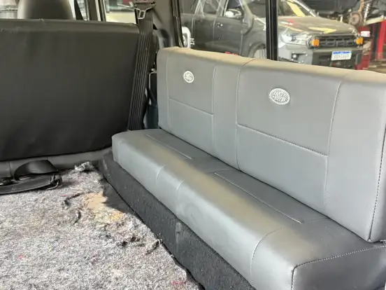 LAND ROVER-DEFENDER-2003