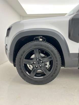 LAND ROVER-DEFENDER-2021