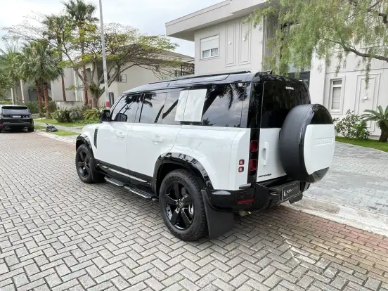 LAND ROVER-DEFENDER-2024