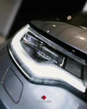 LAND ROVER-DISCOVERY-2023