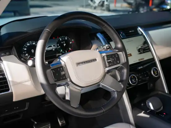 LAND ROVER-DISCOVERY-3.0 D350 TURBO DIESEL MHEV METROPOLITAN EDITION AUTOMÁTICO LAND ROVER-DISCOVERY-2025