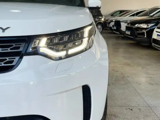 LAND ROVER-DISCOVERY-3.0 V6 TD6 DIESEL SE 4WD AUTOMÁTICO LAND ROVER-DISCOVERY-2019