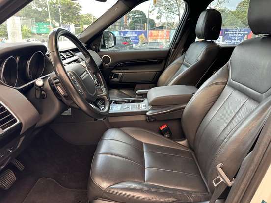 LAND ROVER-DISCOVERY-3.0 V6 TD6 DIESEL SE 4WD AUTOMÁTICO LAND ROVER-DISCOVERY-2017