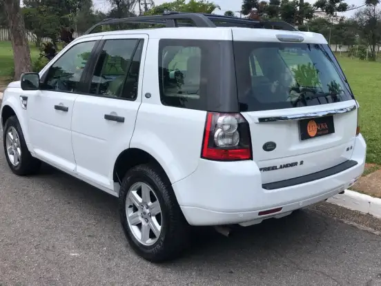 LAND ROVER-FREELANDER-3.2 SE 6 CILINDROS 24V GASOLINA 4P AUTOMÁTICO LAND ROVER-FREELANDER-2010