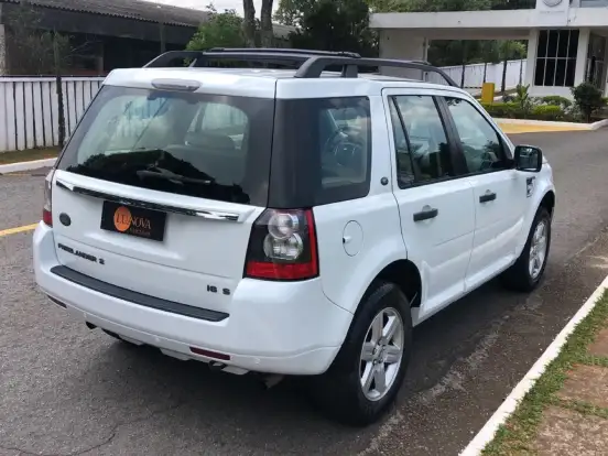 LAND ROVER-FREELANDER-3.2 SE 6 CILINDROS 24V GASOLINA 4P AUTOMÁTICO LAND ROVER-FREELANDER-2010