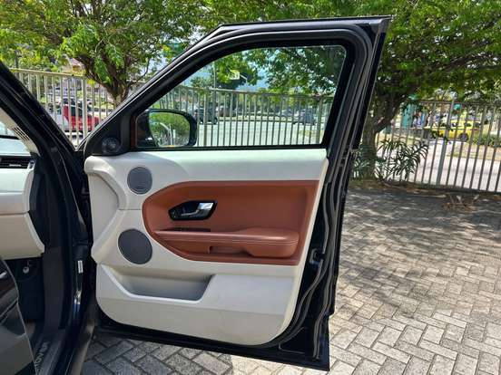 LAND ROVER-RANGE ROVER EVOQUE-2011