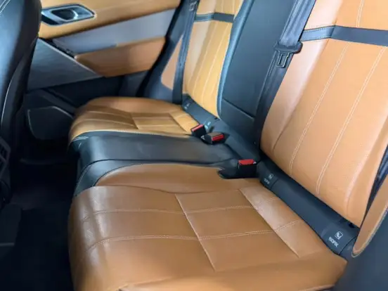 LAND ROVER-RANGE ROVER VELAR-2.0 P300 GASOLINA R-DYNAMIC SE AUTOMÁTICO LAND ROVER-RANGE ROVER VELAR-2020